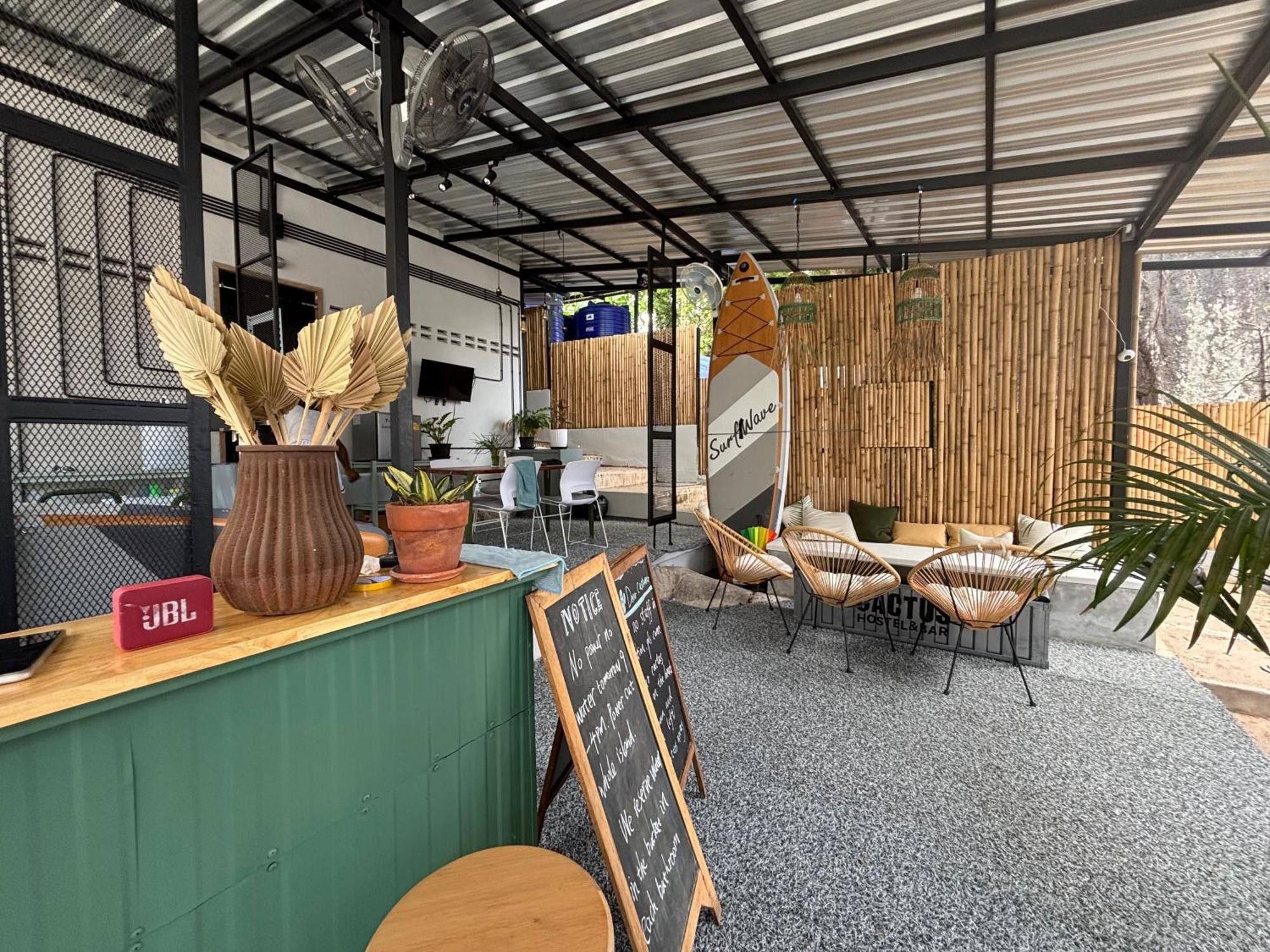 Хостел Cactus Boutique Тау Экстерьер фото
